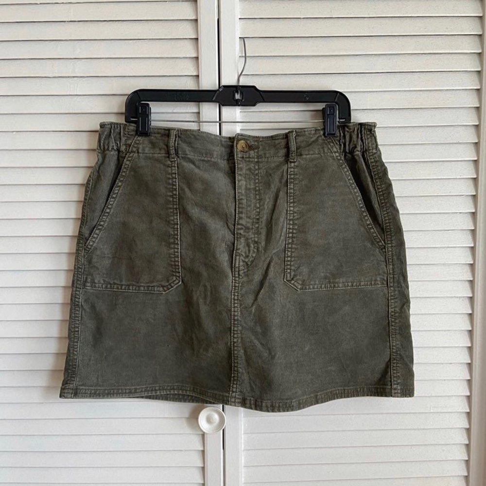 American Eagle Corduroy Skirt Sz 14L
